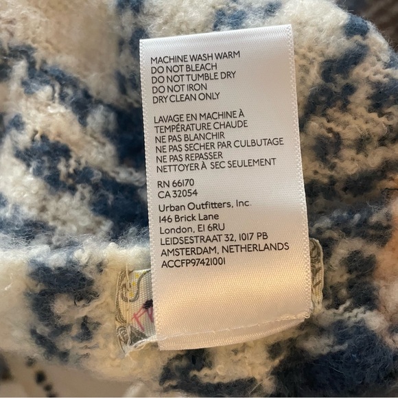 Free People Homecoming Plaid Blanket Scarf NWOT - Picture 10 of 10